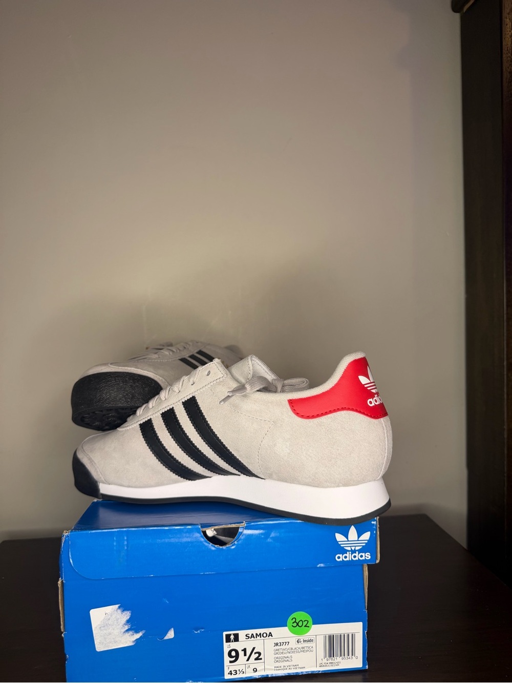 Adidas Samoa - Picture 2 of 2